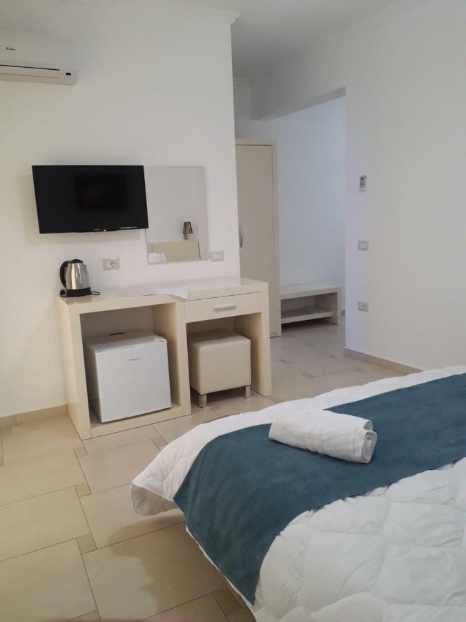 Aler Holiday Inn Sarandë 部屋 写真