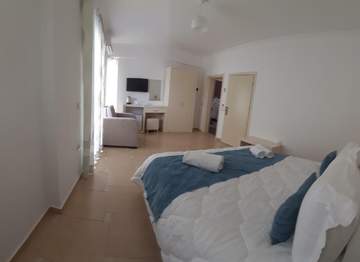 Aler Holiday Inn Sarandë 部屋 写真
